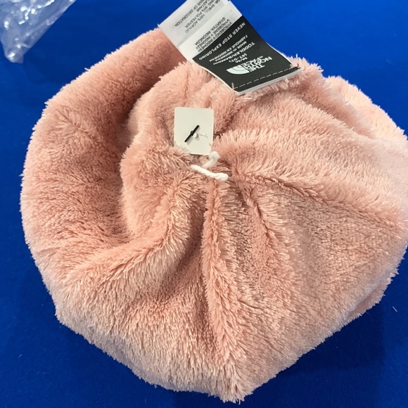 The North Face, Pink, Toddler Hat. - Picture 5 of 6